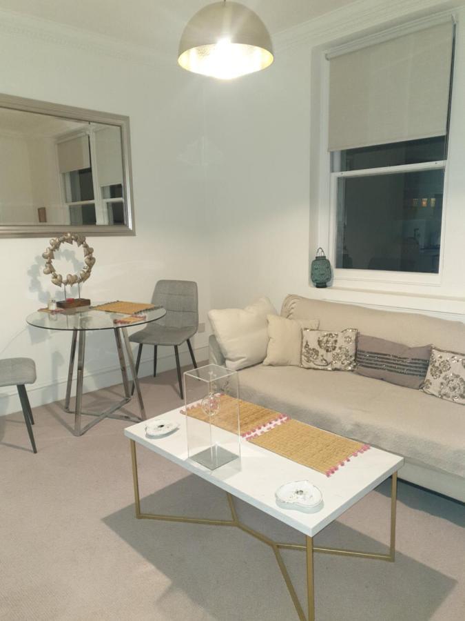 Beautiful One Bedroom Apartment Walking Distance To Paddington And Hyde Park London Bagian luar foto